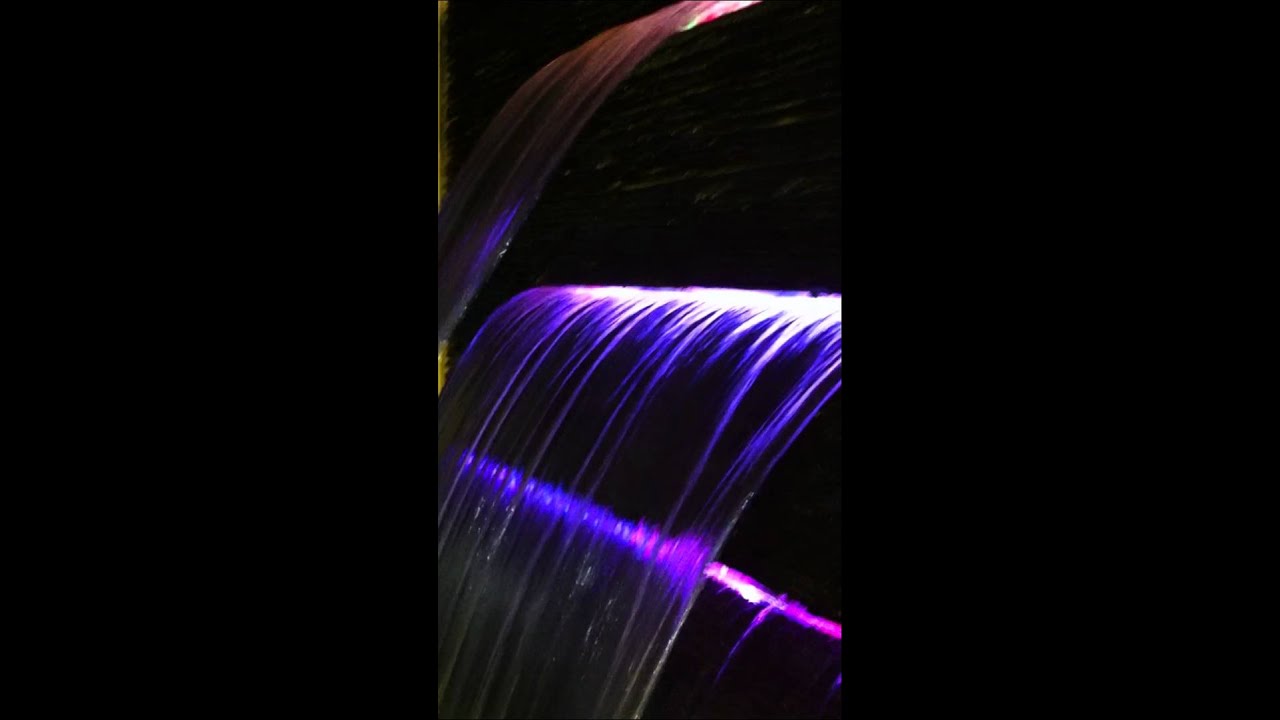 Cascada LED Watex Multicolor 12" Labio 1"