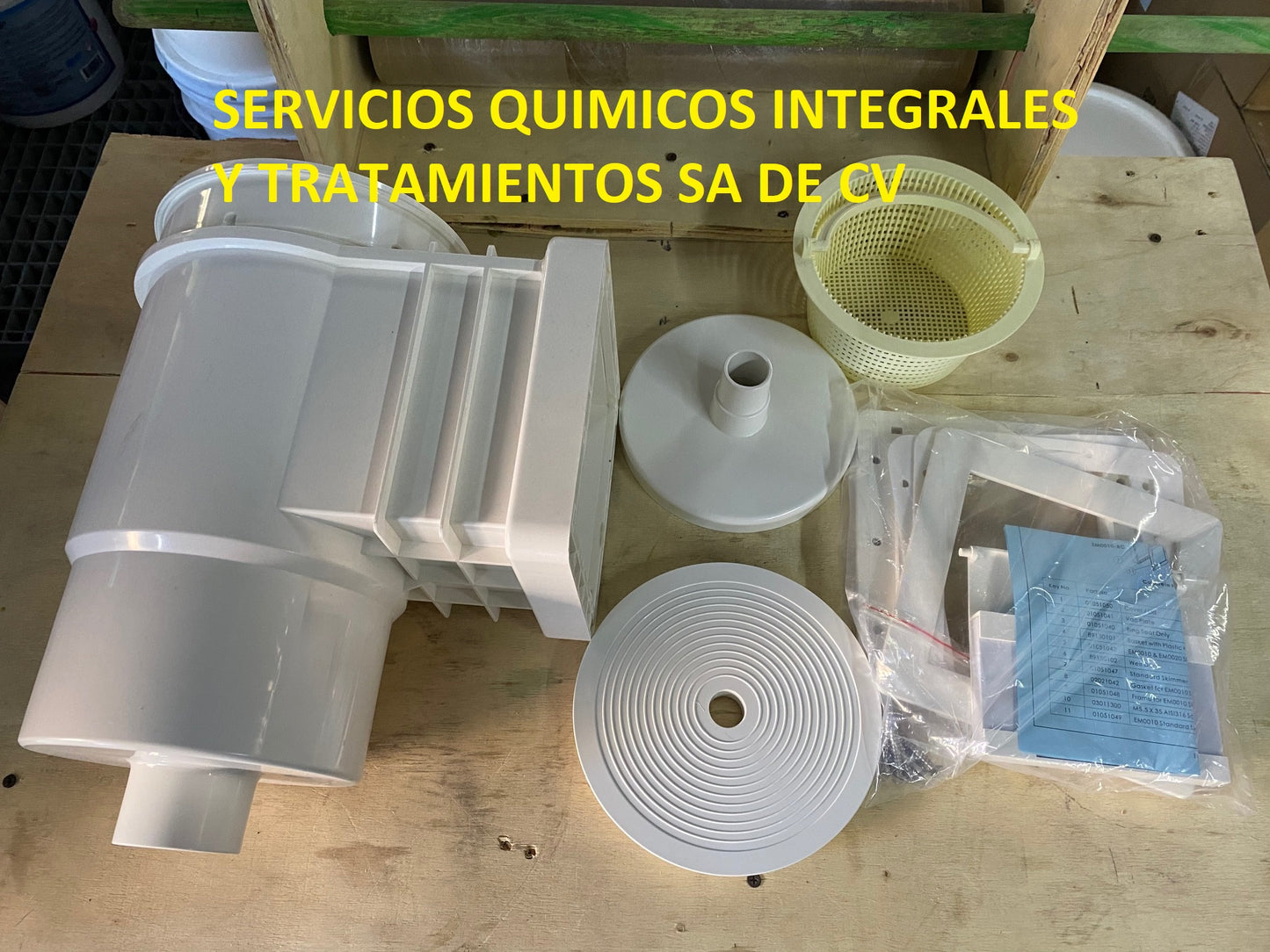 Desnatador Skimmer Emaux Para Piscinas de Fibra de Vidrio