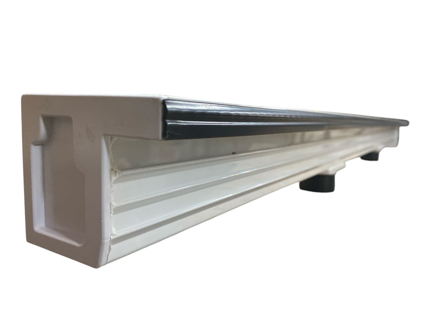 Cascada 48" Labio 1" con conexiones inferiores